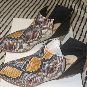 Snakeskin booties size 6